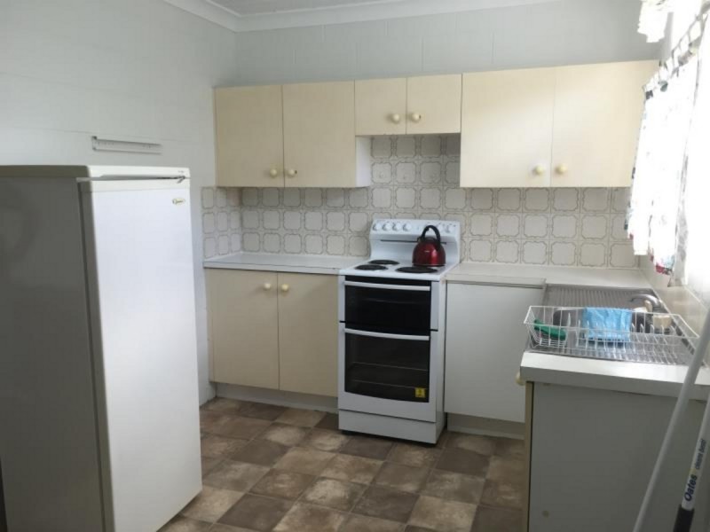1/178 Baker Street, Koongal QLD 4701